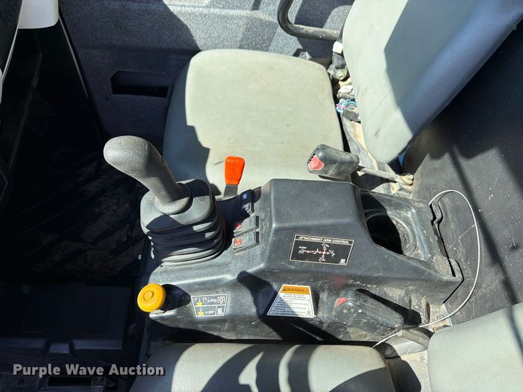 image for item DT3034 2013 Bobcat 3640 utility vehicle