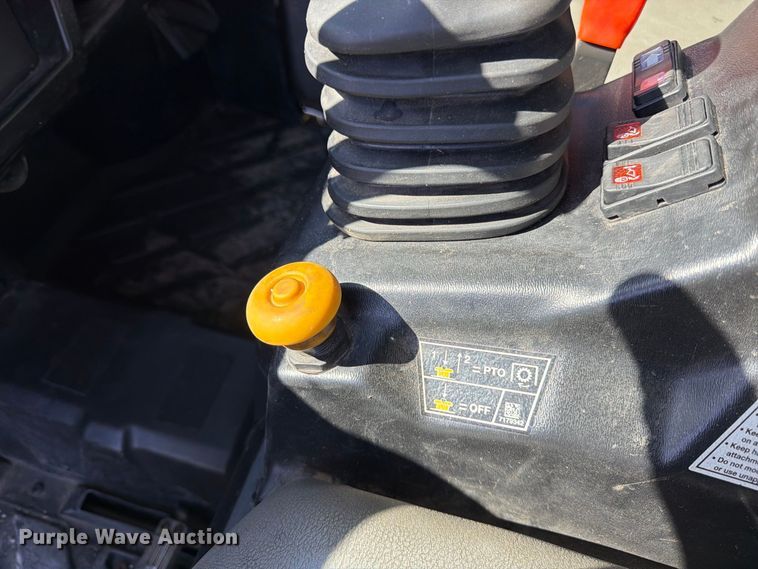 image for item DT3034 2013 Bobcat 3640 utility vehicle