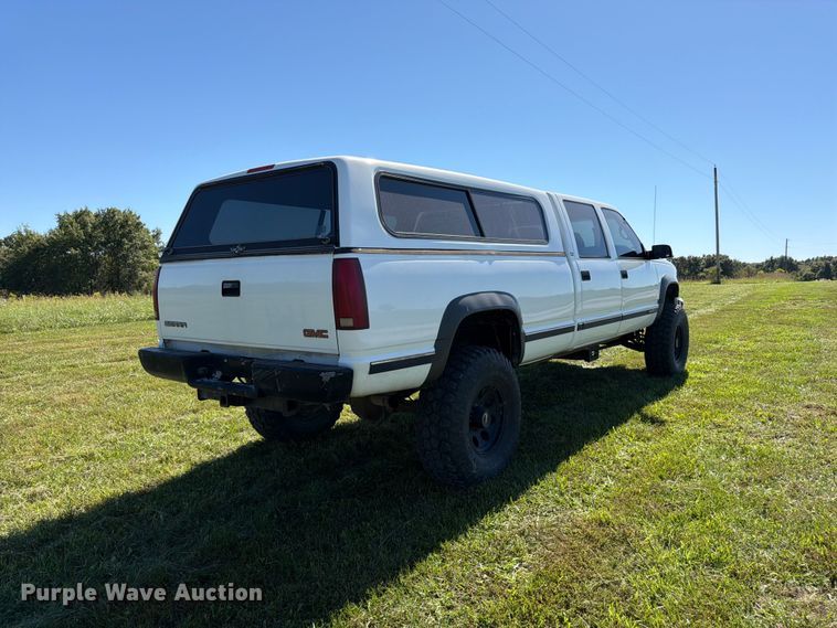 image for item DT3036 1999 GMC Sierra 3500 Crew Cab pickup truck