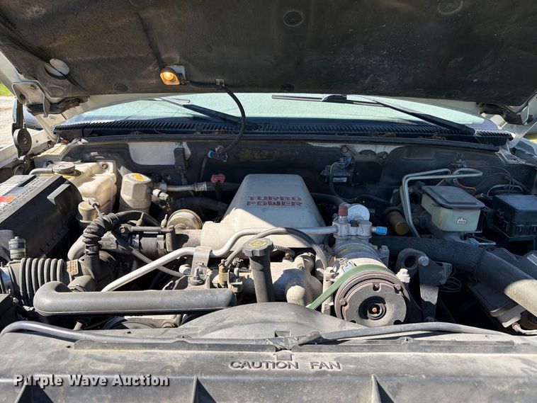 image for item DT3036 1999 GMC Sierra 3500 Crew Cab pickup truck