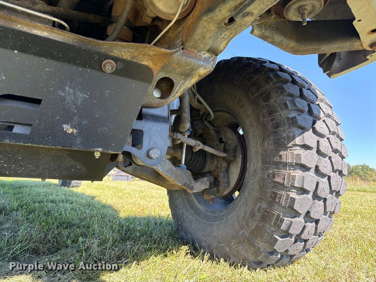 image for item DT3036 1999 GMC Sierra 3500 Crew Cab pickup truck