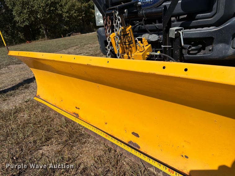 image for item DT3042 2015 Ford F250 Super Duty Ext. Cab dump flatbed pickup truck