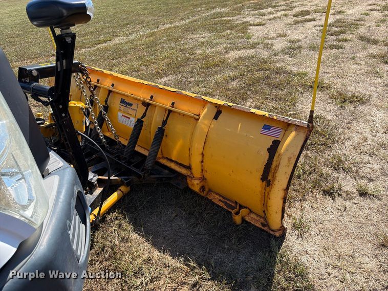 image for item DT3042 2015 Ford F250 Super Duty Ext. Cab dump flatbed pickup truck