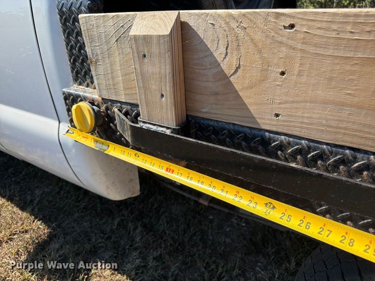 image for item DT3042 2015 Ford F250 Super Duty Ext. Cab dump flatbed pickup truck