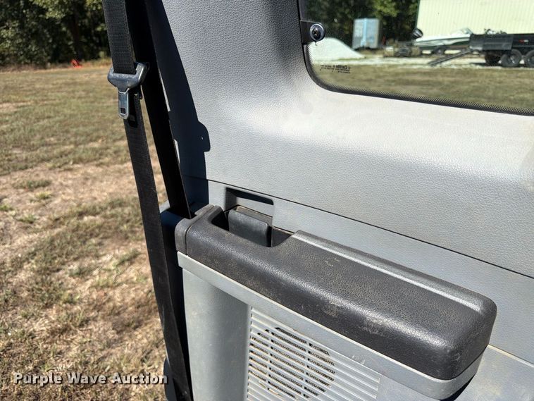 image for item DT3042 2015 Ford F250 Super Duty Ext. Cab dump flatbed pickup truck