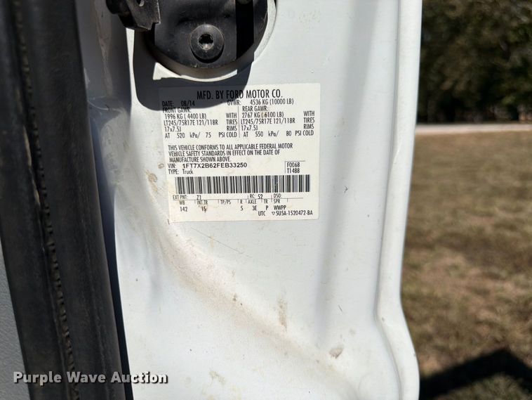 image for item DT3042 2015 Ford F250 Super Duty Ext. Cab dump flatbed pickup truck