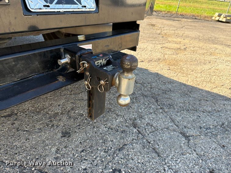 image for item DT3049 2018 RAM 2500 Crew Cab flatbed pickup truck