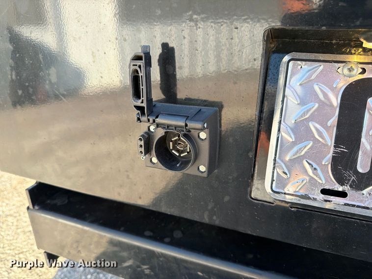 image for item DT3049 2018 RAM 2500 Crew Cab flatbed pickup truck