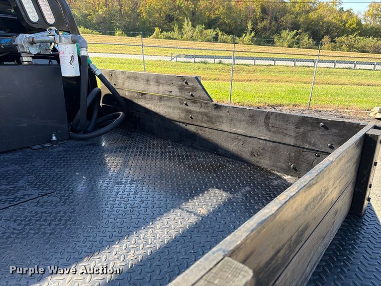 image for item DT3049 2018 RAM 2500 Crew Cab flatbed pickup truck