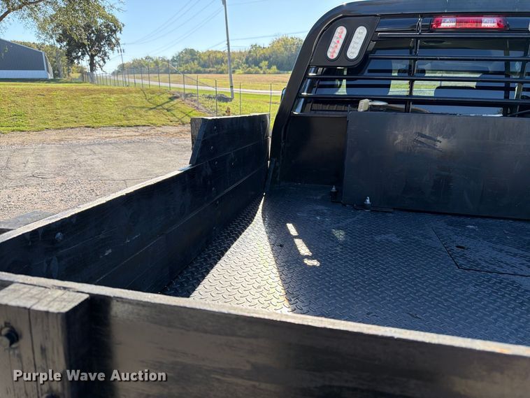 image for item DT3049 2018 RAM 2500 Crew Cab flatbed pickup truck