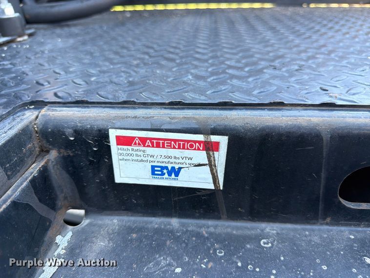 image for item DT3049 2018 RAM 2500 Crew Cab flatbed pickup truck