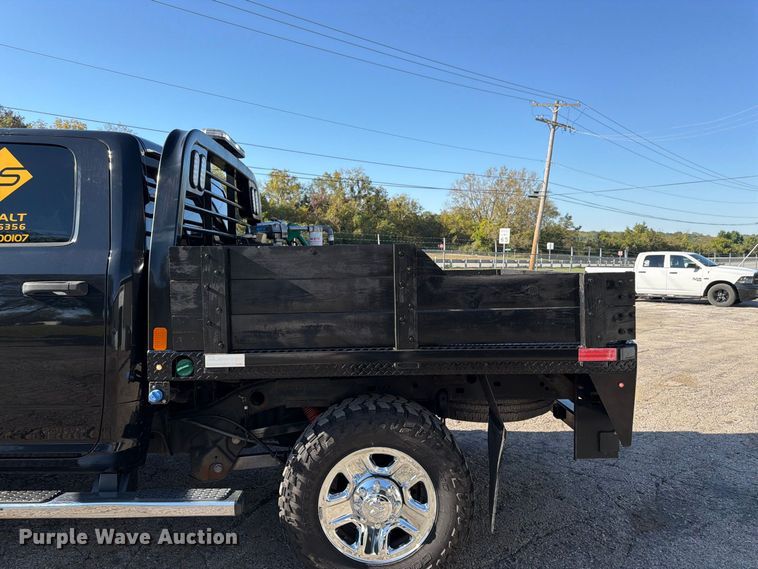 image for item DT3049 2018 RAM 2500 Crew Cab flatbed pickup truck