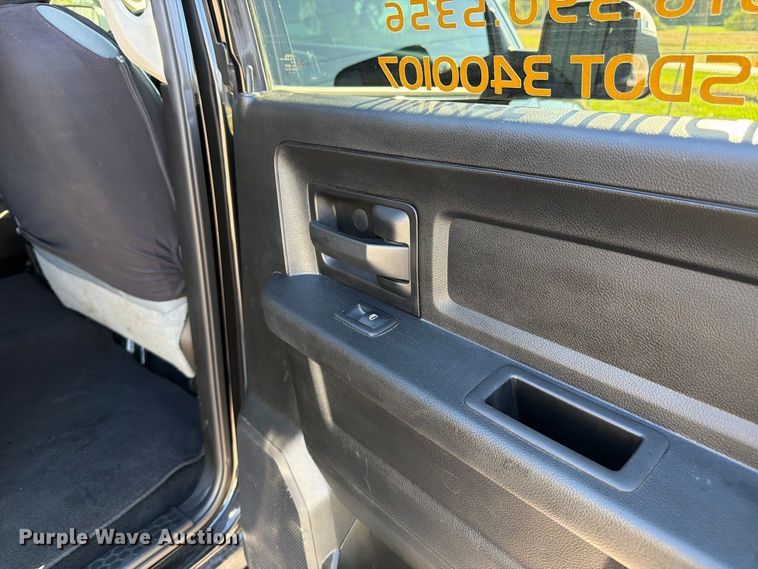 image for item DT3049 2018 RAM 2500 Crew Cab flatbed pickup truck