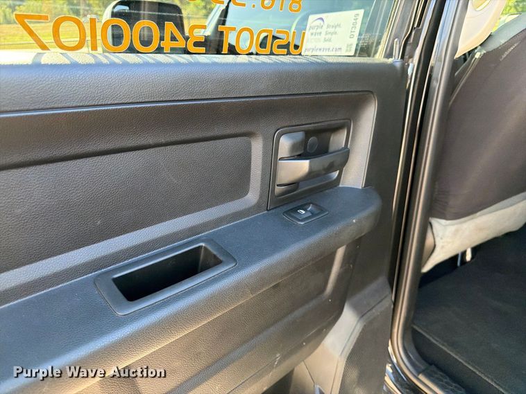 image for item DT3049 2018 RAM 2500 Crew Cab flatbed pickup truck
