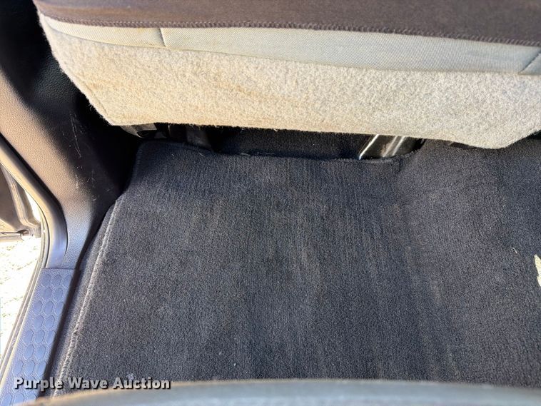 image for item DT3049 2018 RAM 2500 Crew Cab flatbed pickup truck