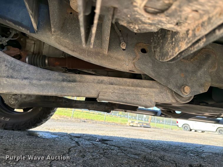 image for item DT3049 2018 RAM 2500 Crew Cab flatbed pickup truck