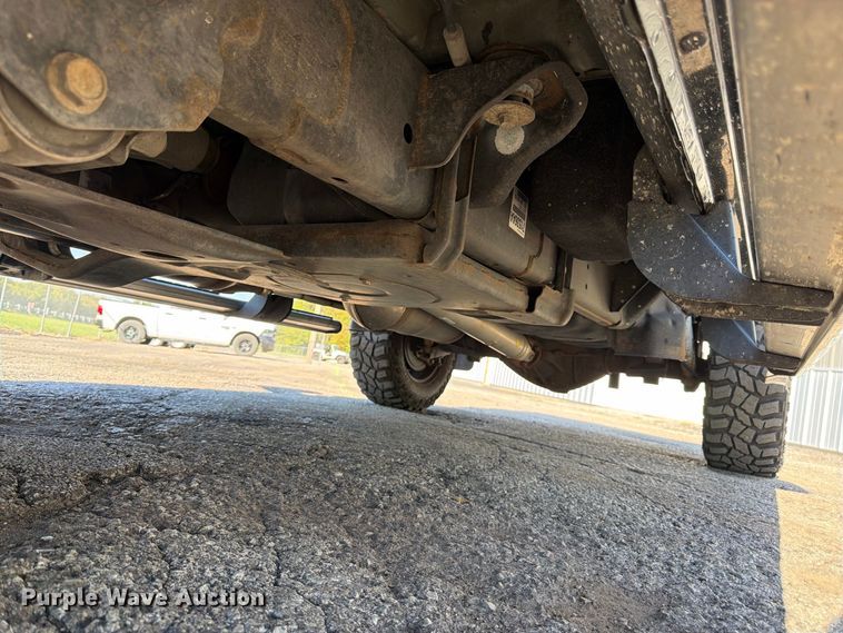 image for item DT3049 2018 RAM 2500 Crew Cab flatbed pickup truck