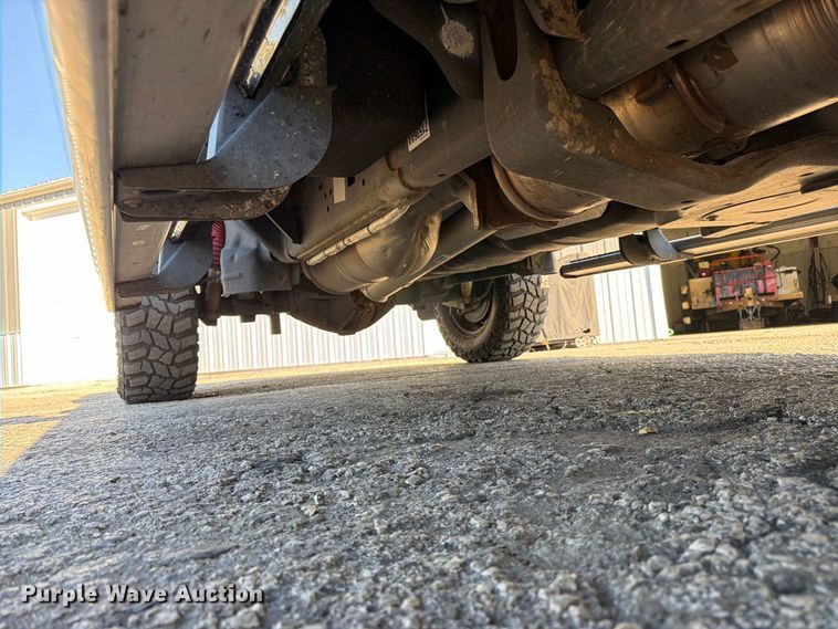 image for item DT3049 2018 RAM 2500 Crew Cab flatbed pickup truck