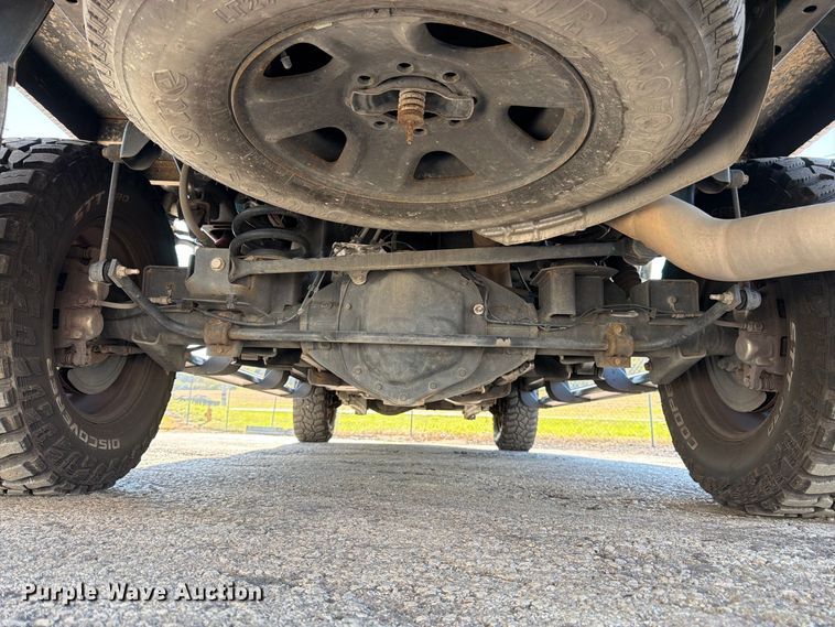 image for item DT3049 2018 RAM 2500 Crew Cab flatbed pickup truck