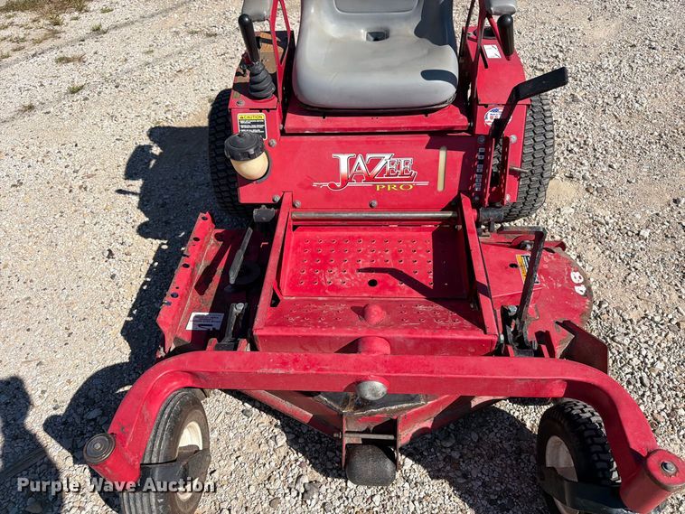 image for item DV2079 Country Clipper SR354 ZTR lawn mower