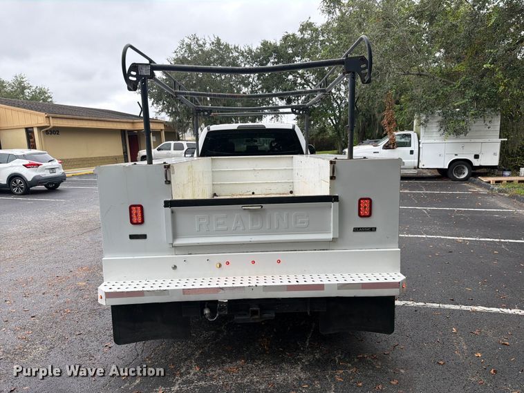 image for item DV7397 2018 Ford F350 Super Duty Crew Cab utility bed pickup truck