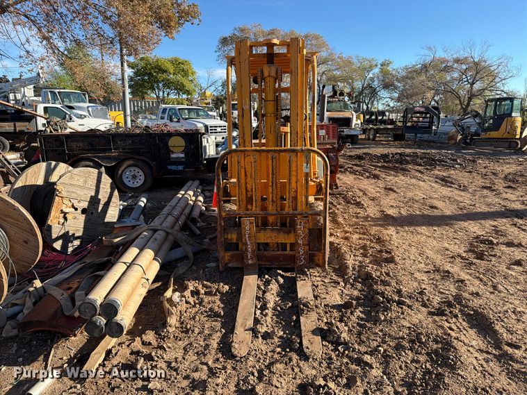 image for item DV8684 Yale G83P-050-SAS-086 forklift