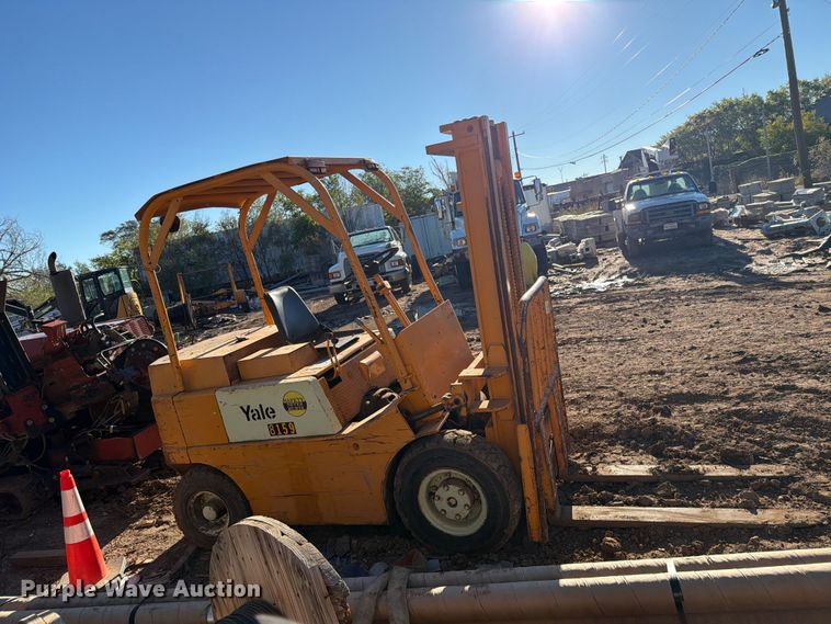image for item DV8684 Yale G83P-050-SAS-086 forklift