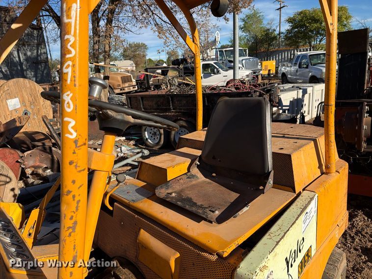 image for item DV8684 Yale G83P-050-SAS-086 forklift