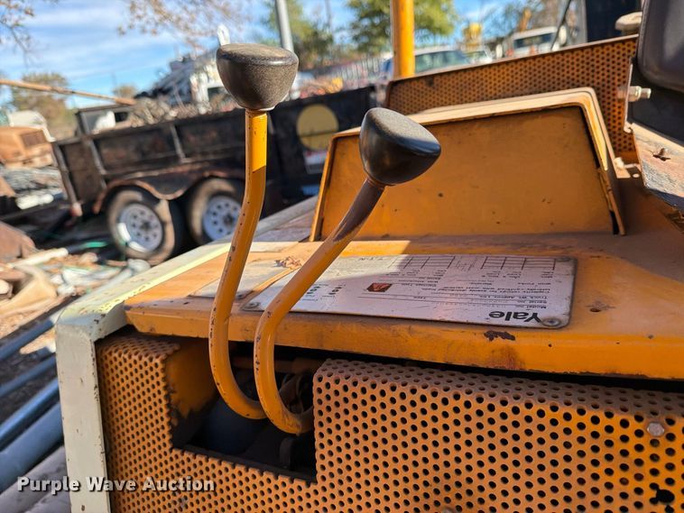 image for item DV8684 Yale G83P-050-SAS-086 forklift