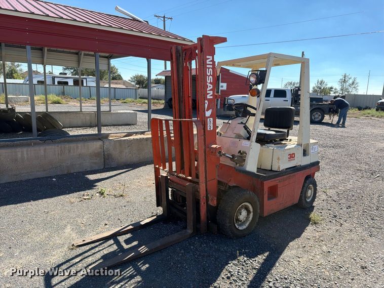 image for item DV8721 Nissan KPH01A15V forklift
