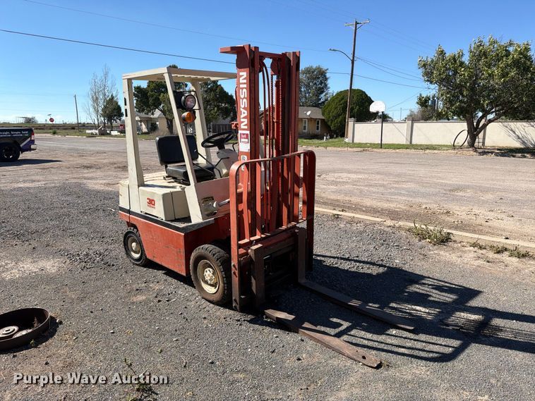 image for item DV8721 Nissan KPH01A15V forklift