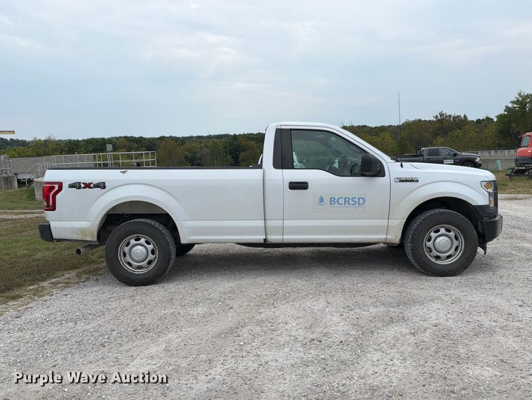 image for item DZ4906 2017 Ford F150 XL pickup truck