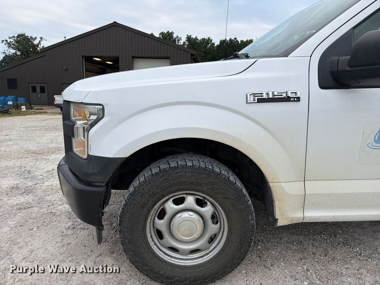image for item DZ4906 2017 Ford F150 XL pickup truck