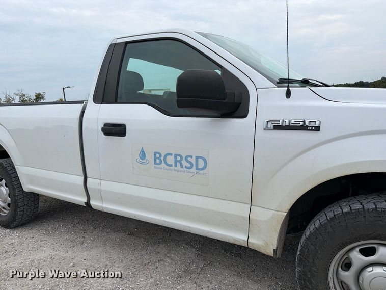 image for item DZ4906 2017 Ford F150 XL pickup truck