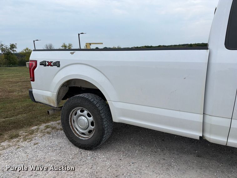 image for item DZ4906 2017 Ford F150 XL pickup truck
