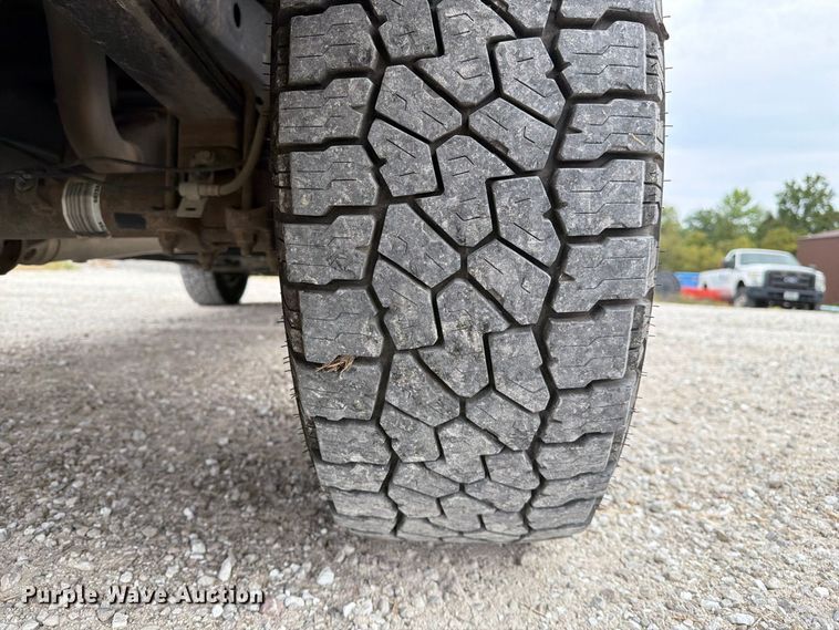 image for item DZ4906 2017 Ford F150 XL pickup truck