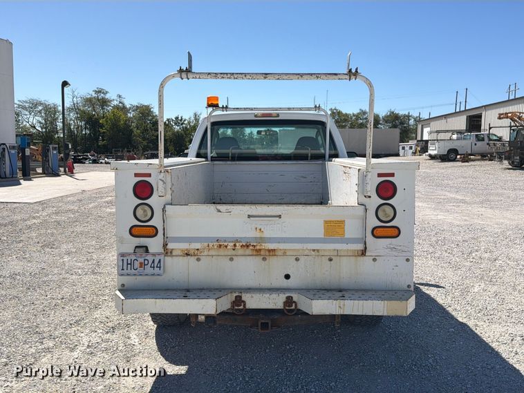 image for item DZ4939 2008 Ford F250 Super Duty XLT utility bed pickup truck