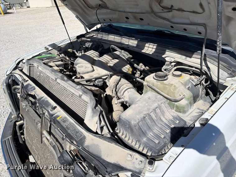 image for item DZ4939 2008 Ford F250 Super Duty XLT utility bed pickup truck