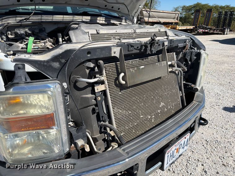 image for item DZ4939 2008 Ford F250 Super Duty XLT utility bed pickup truck