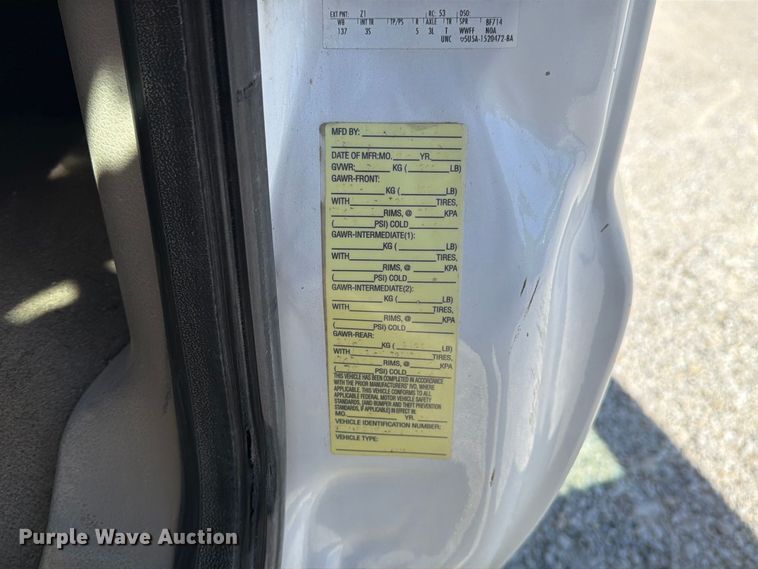 image for item DZ4939 2008 Ford F250 Super Duty XLT utility bed pickup truck