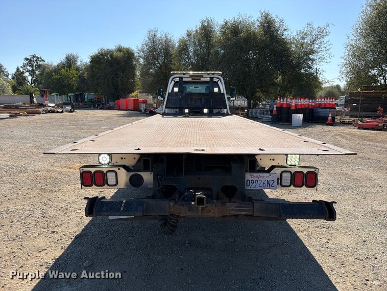 image for item EA0033 2016 Ford F650 rollback truck