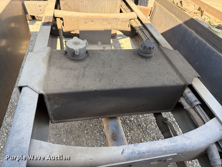 image for item EA0033 2016 Ford F650 rollback truck
