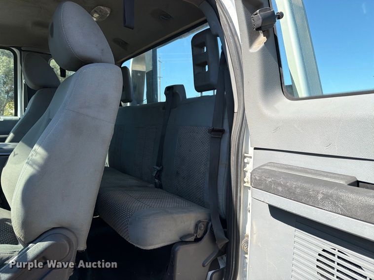 image for item EA0033 2016 Ford F650 rollback truck