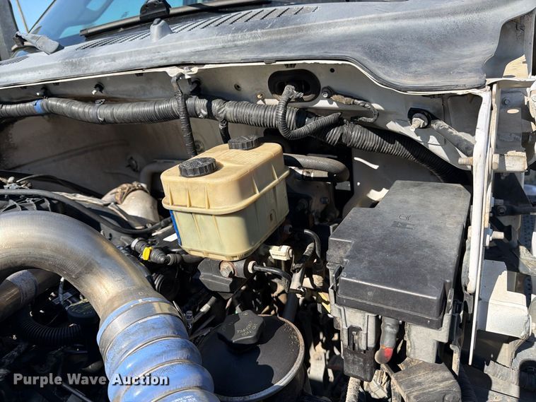 image for item EA0033 2016 Ford F650 rollback truck