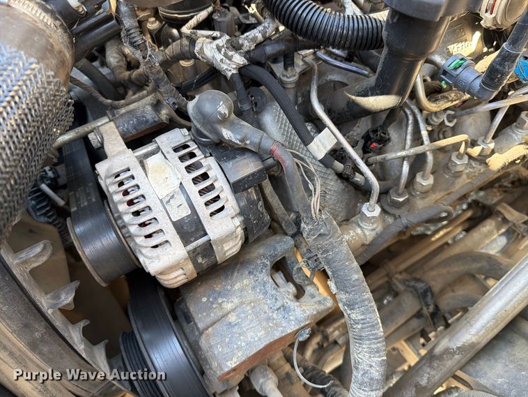 image for item EA0033 2016 Ford F650 rollback truck