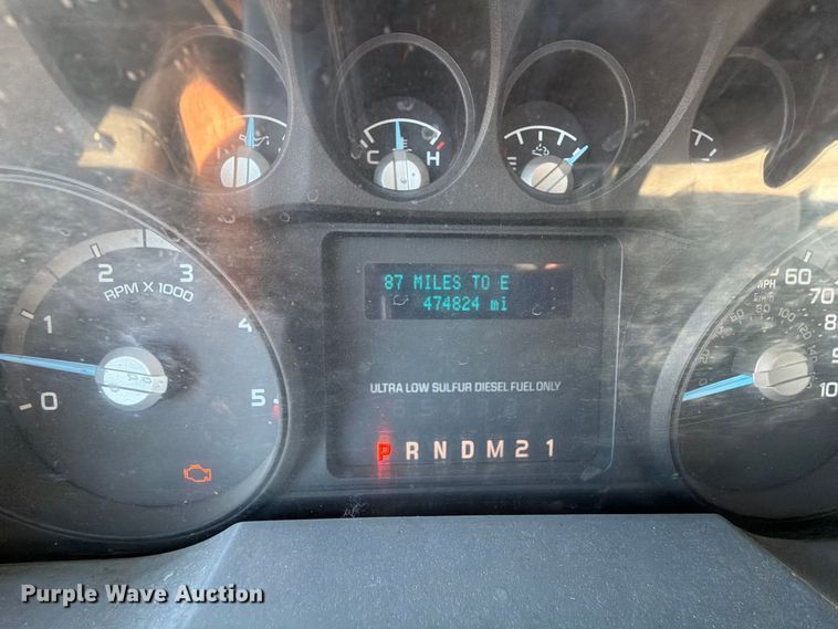 image for item EA0033 2016 Ford F650 rollback truck