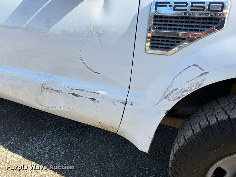 image for item EA0034 2009 Ford F250 Super Duty Ext. Cab pickup truck