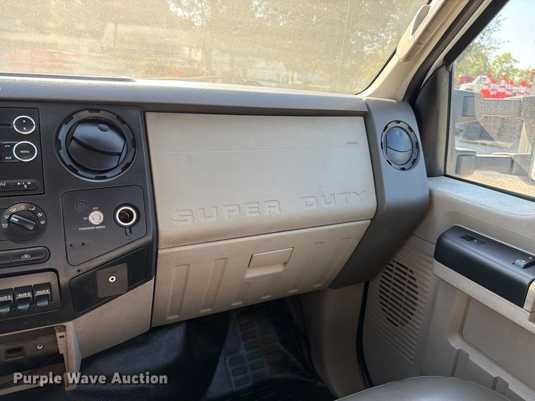 image for item EA0034 2009 Ford F250 Super Duty Ext. Cab pickup truck