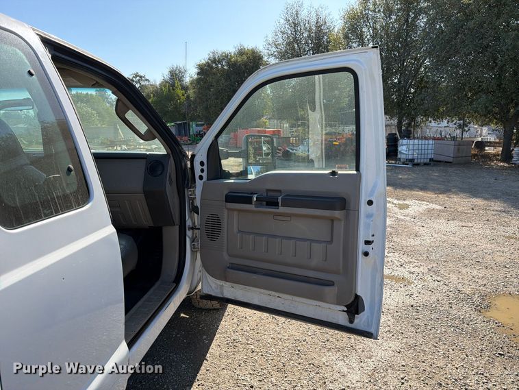 image for item EA0034 2009 Ford F250 Super Duty Ext. Cab pickup truck