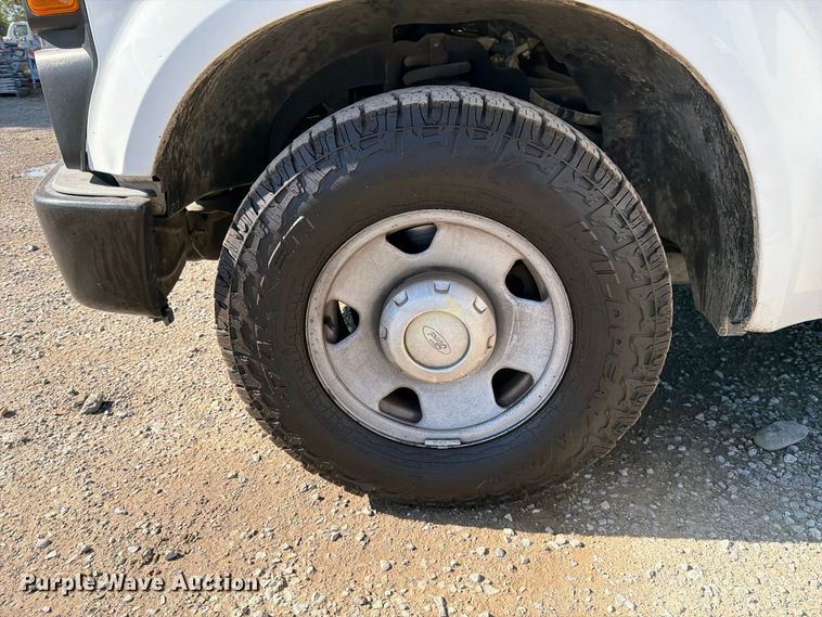 image for item EA0034 2009 Ford F250 Super Duty Ext. Cab pickup truck